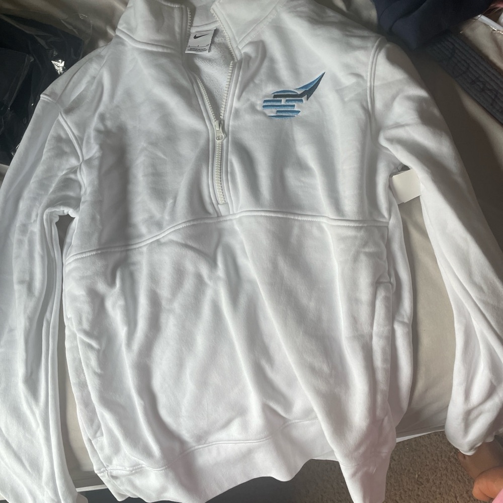 Nike white quarter zip hoodie nice for a fall walk
(Not used tags off)
